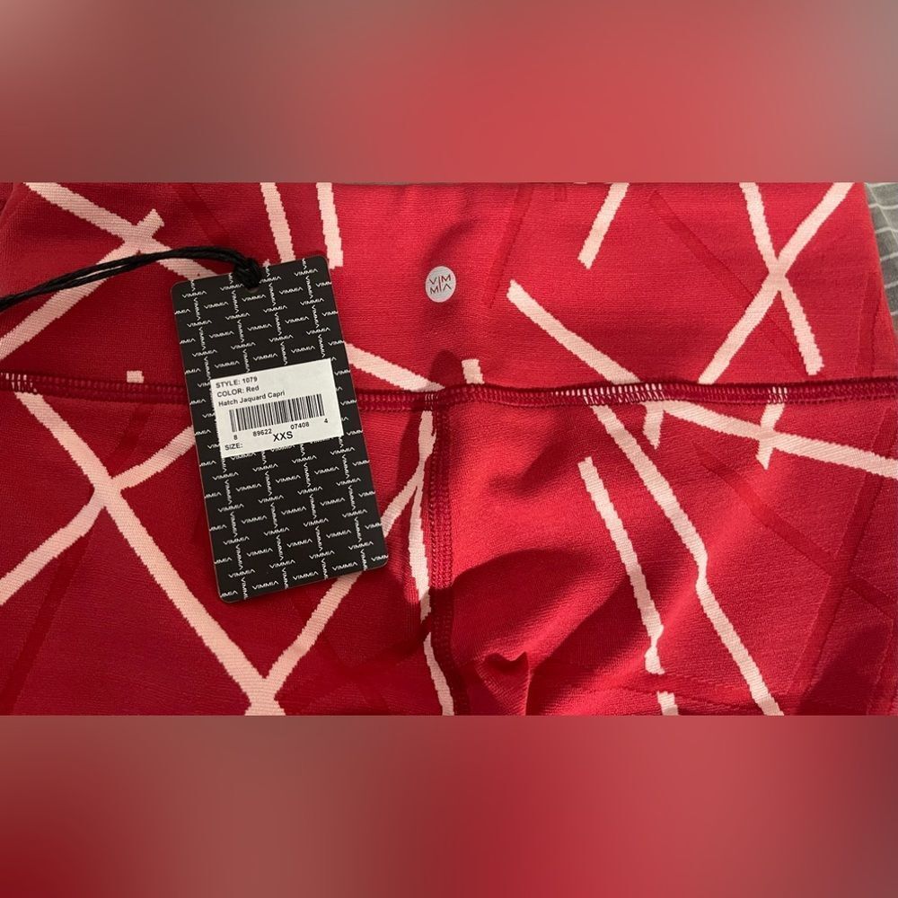 NWT Vimmia Hatch Jacquard Red White Pattern Leggings - Picture 7 of 9